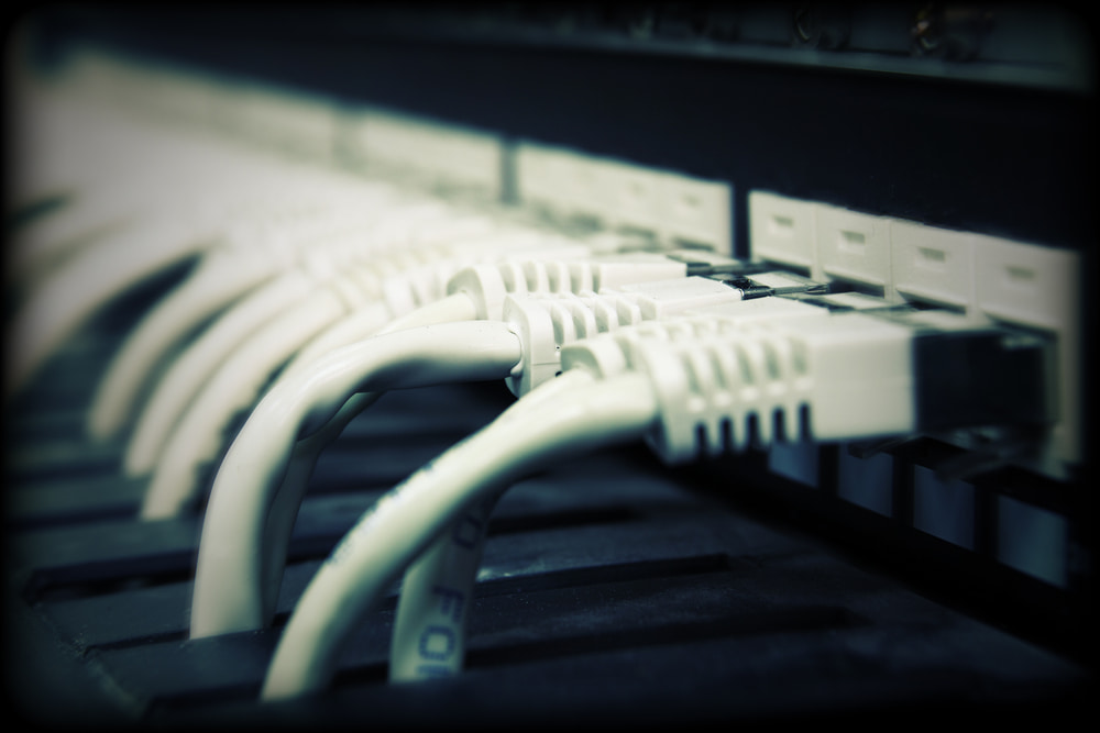 Who should I call for professional voice and data cabling in San Diego, CA